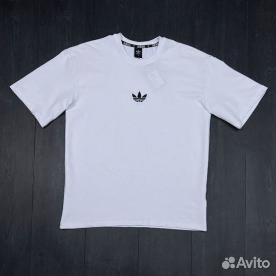 Футболка adidas