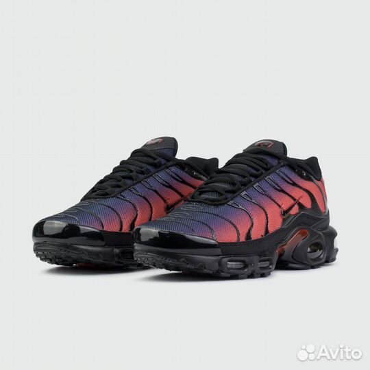 Кроссовки Nike Air Max Plus Tn Red Black Gradient