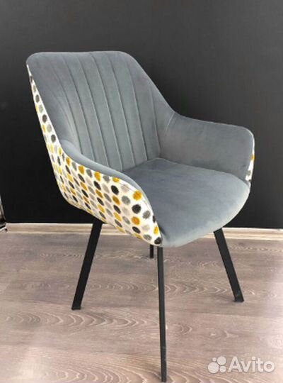 Стулья не б/у Qube