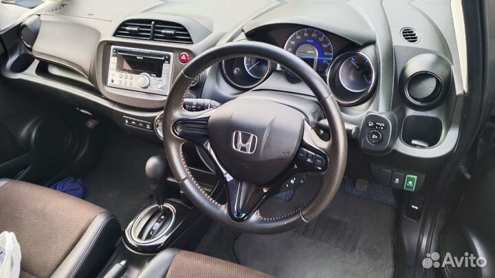 Honda Fit Shuttle 1.3 CVT, 2012, 87 000 км