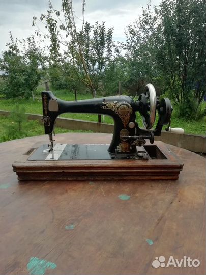 Продам швейную машинку Gritzner