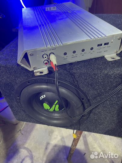 Саб 2х600 ватт номинала, усилок и провода