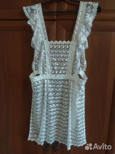 Продам гипюровый школьный фартук. Торг уместен