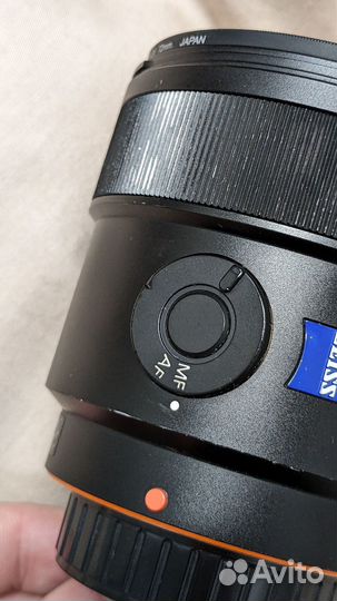 Sony Carl Zeiss Distagon T* 24mm f/2.0 ZA SSM