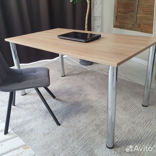 Компьютерный стол Дуб 140*80 см. Хром ножки