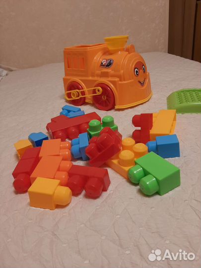 Игрушка Лего Паровозик для малышей