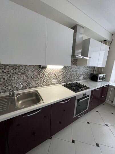 3-к. квартира, 85 м², 2/10 эт.