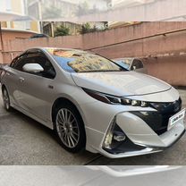 Toyota Prius PHV 1.8 CVT, 2017, 70 040 км, с пробегом, цена 2 229 000 руб.