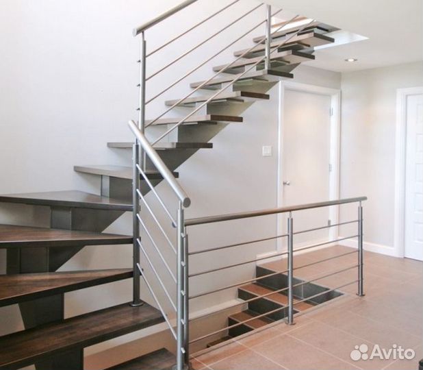 Лестница металлическая на 2 этаж