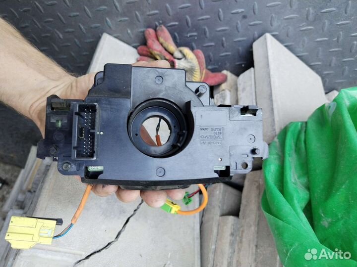 Шлейф подруревой вольво S 80 01г