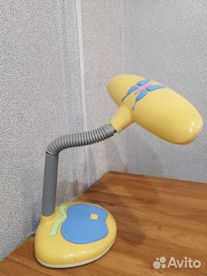 Лампа настольная