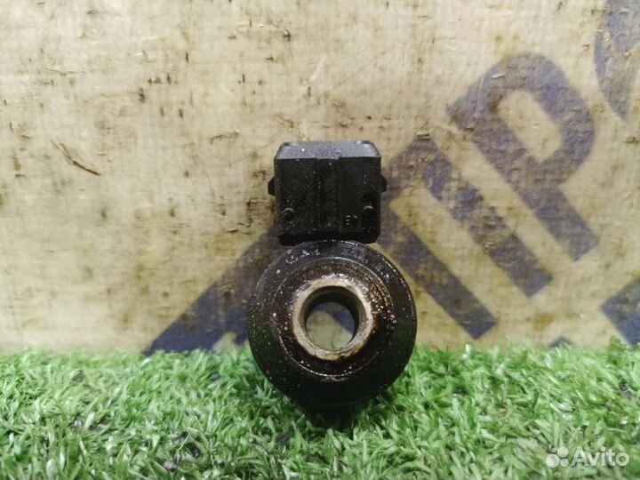 Датчик детонации Nissan Almera Classic седан 1.6