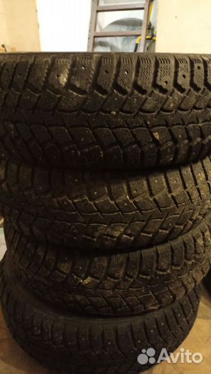 Kumho I'Zen Wis KW19 215/65 R16