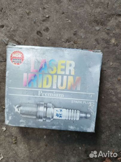 Свечи зажигания NGK 7658 IFR6J11