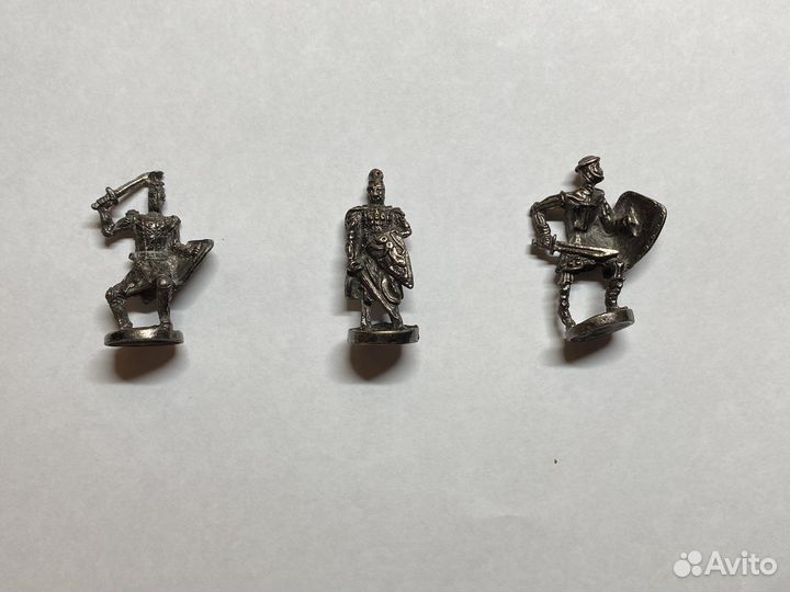 Металлические солдатики
