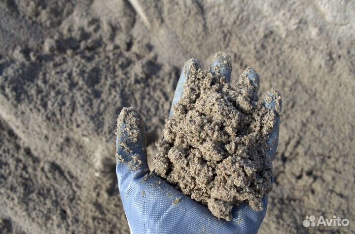 Песок в мешках