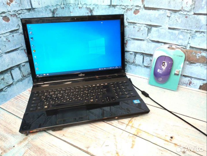 Игровой Fujitsu на i3-3110m/ GT 620M/ SSD 256