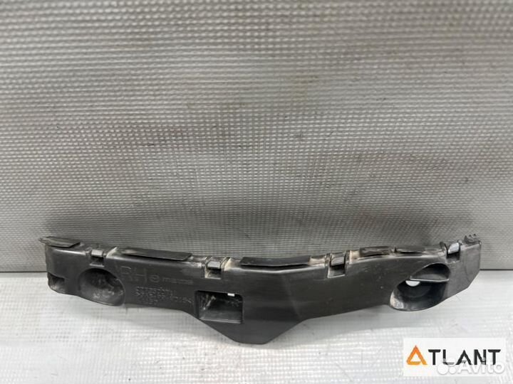 Крепление бампера передняя правая mazda biante