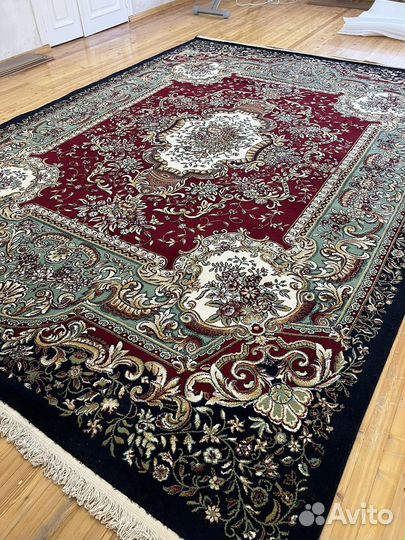 Шерстяной ковёр