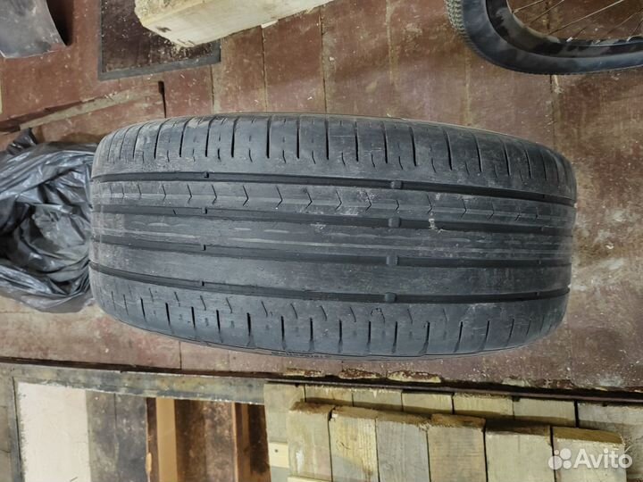 Continental ContiPremierContact 215/55 R17
