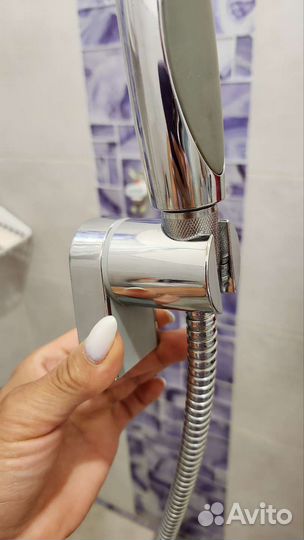 Кронштейн для душа