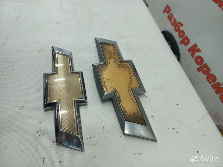 Эмблема Chevrolet Cruze