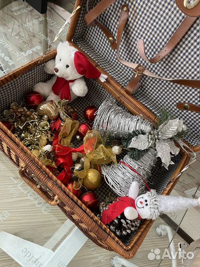 Плетеный чемодан для пикника