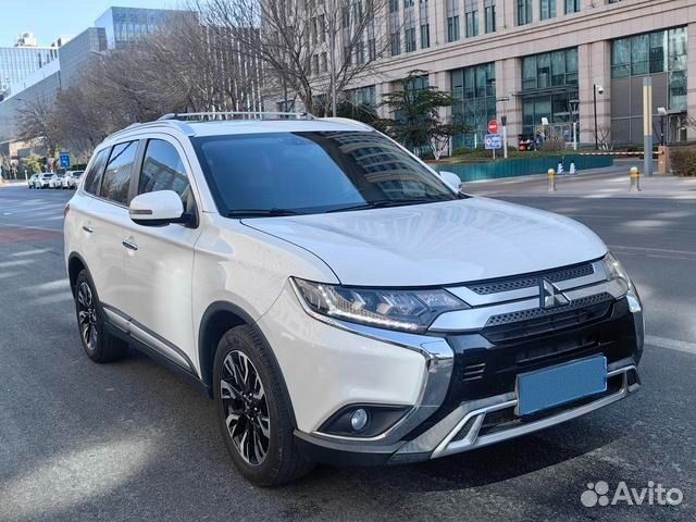 Mitsubishi Outlander 2.4 CVT, 2021, 260 003 км