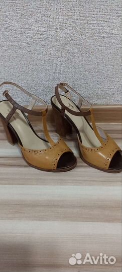 Босоножки 38