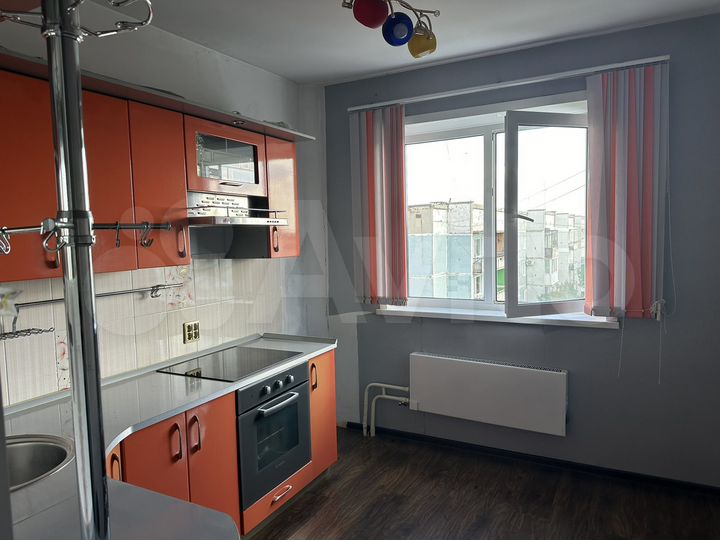 3-к. квартира, 64 м², 5/5 эт.