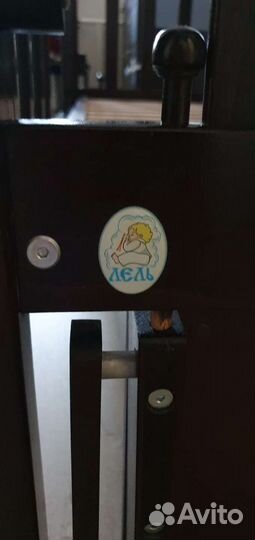 Детская кроватка с продольным маятником с матрасом