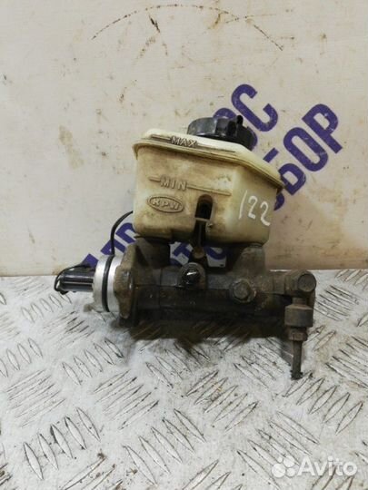 Главный тормозной цилиндр Kia Spectra седан 1.6