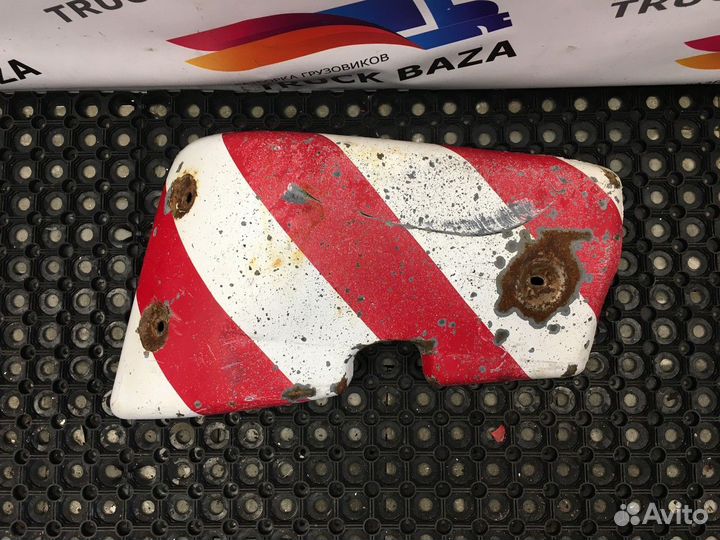 Бампер передний левый Renault Magnum