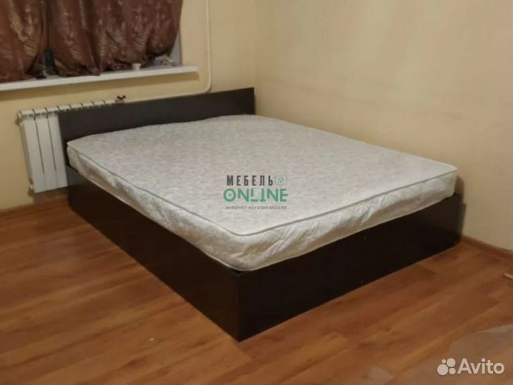 Кровать двуспальная 140х200, новая