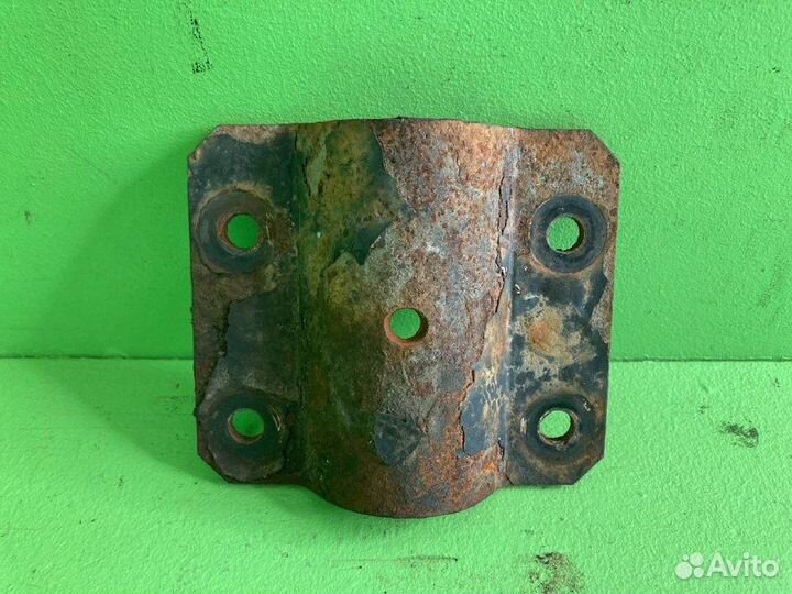 Кронштейн крепления крыла KAMAZ 5490-S5