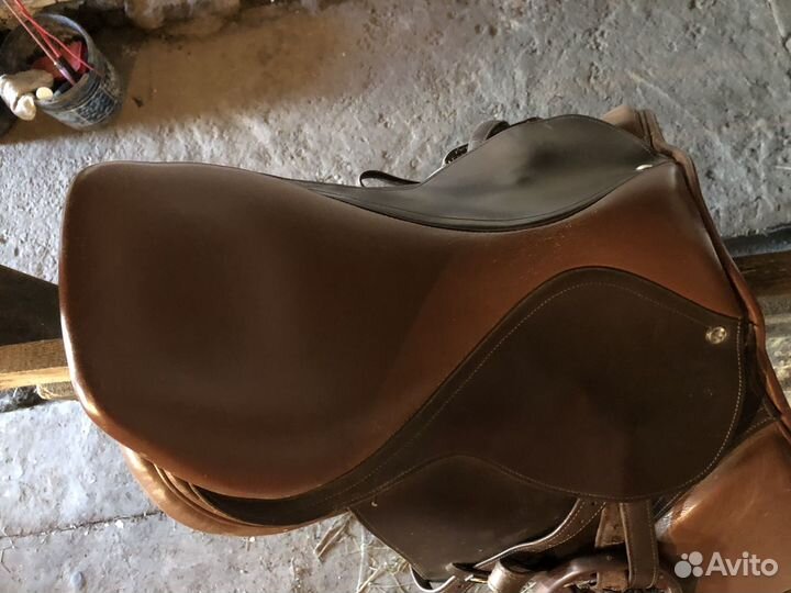 Седло для лошади