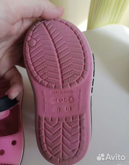 Сандалии для девочки crocs c6