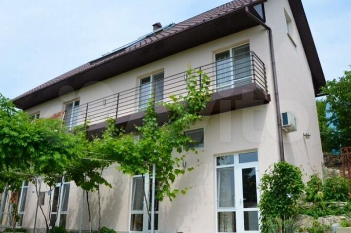 Комната 20 м² в 1-к., 1/3 эт.