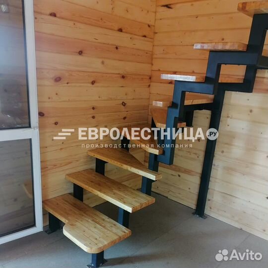 Лестница на металлическом каркасе