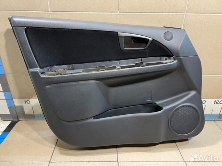 Обшивка двери передней левой Suzuki Sx4 седан M16A