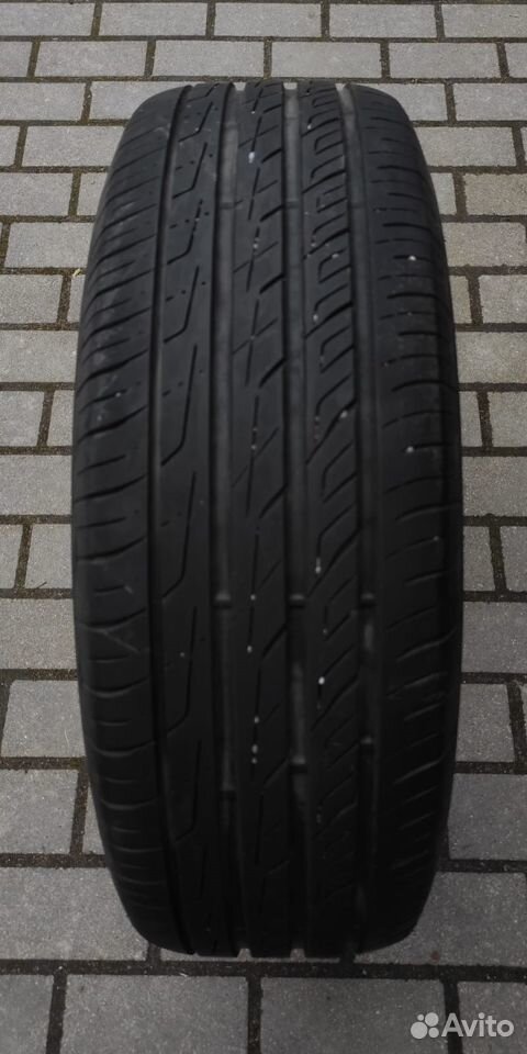 Nitto NT860 215/65 R16