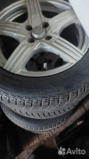 Goodyear Ultra Grip Ice Arctic 2 195/60 R15