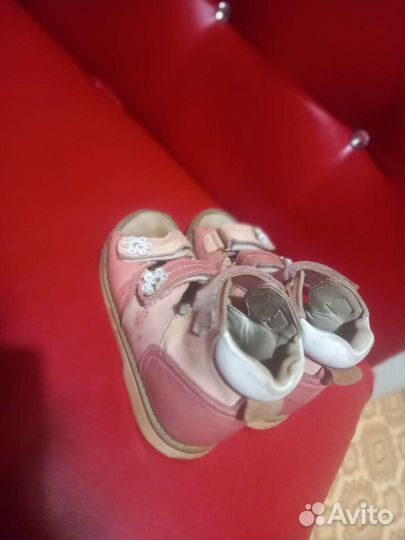 Босоножки для девочки