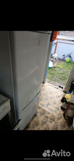 Холодильник бу