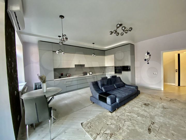 3-к. квартира, 87 м², 2/8 эт.