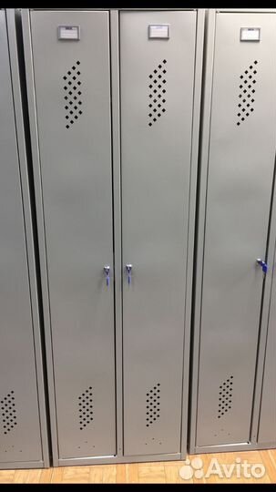Шкаф металлический для раздевалок
