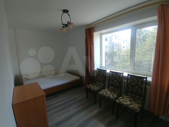 2-к. квартира, 40 м², 3/5 эт.