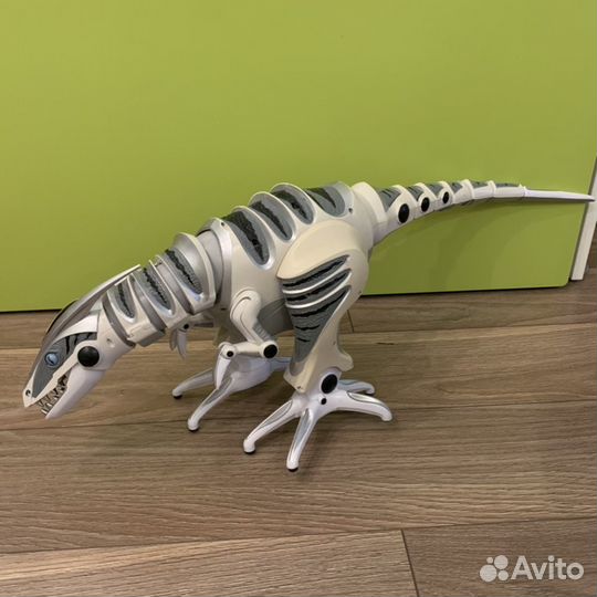 Роботы- динозавры