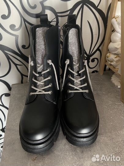 Ботинки женские зимние 38 размера