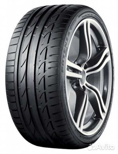 Bridgestone Potenza S001 245/35 R18 88Y